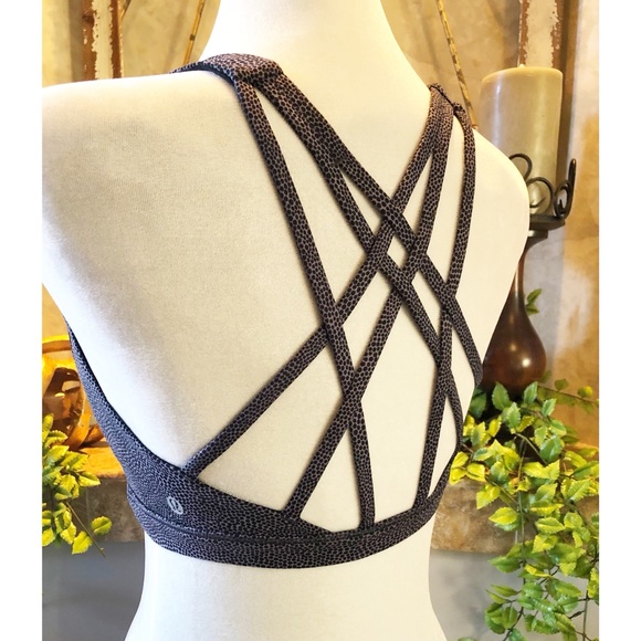 lululemon athletica Other - EUC Lululemon (6) "Free To Be Serene" Sports Bra